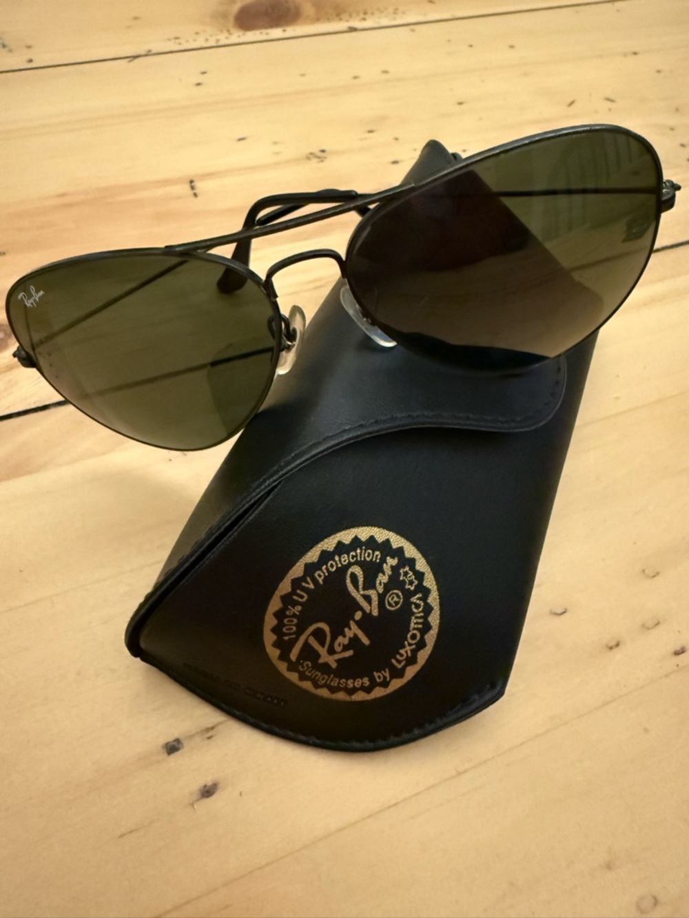 Ray-Ban Aviator Sunglasses with Olive Green Lenses and Black Case